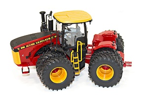Модель трактора Versatile 610 4WD, 1/32
